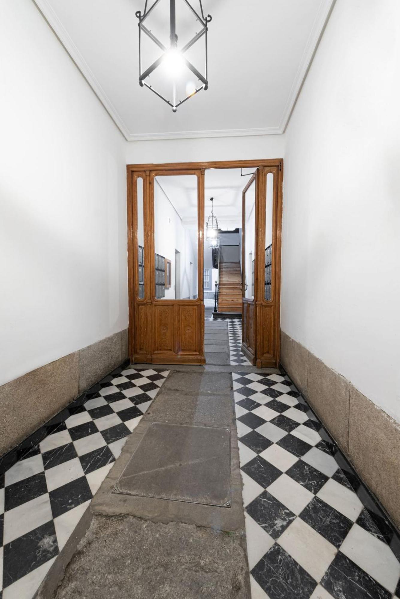 Apartamentos Day Madrid Luna Centro Gran Via Sol Malasana ภายนอก รูปภาพ