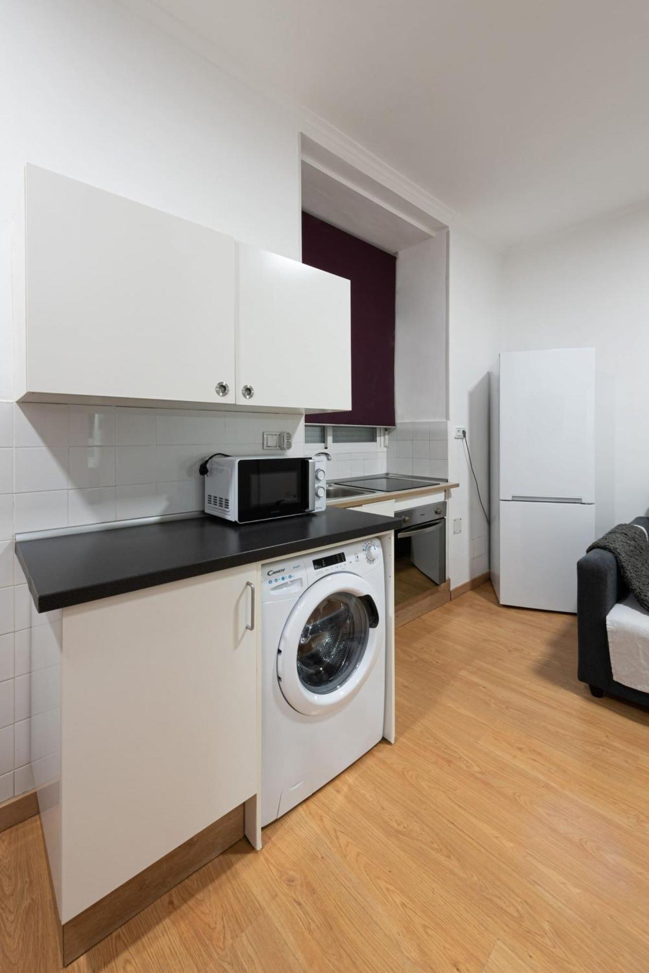 Apartamentos Day Madrid Luna Centro Gran Via Sol Malasana ภายนอก รูปภาพ