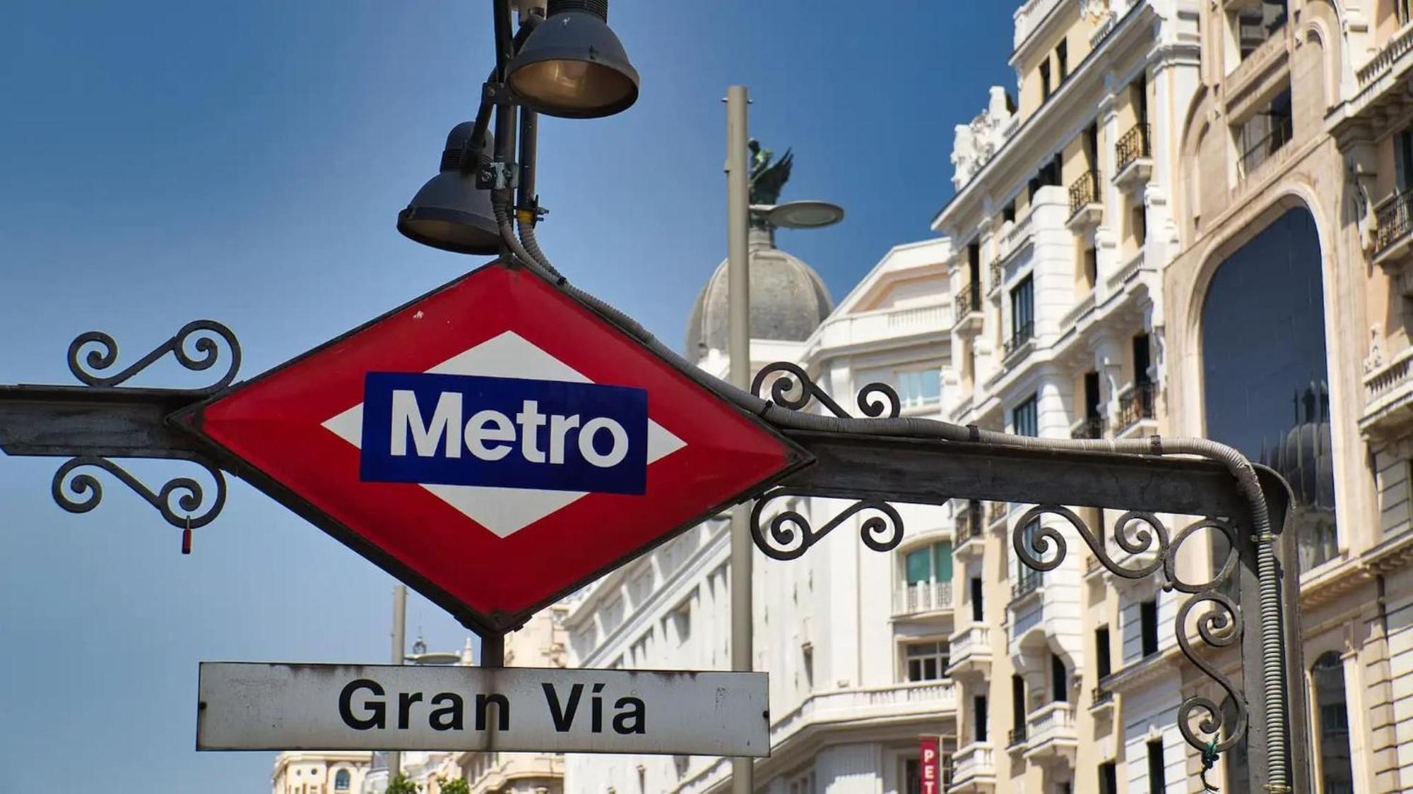 Apartamentos Day Madrid Luna Centro Gran Via Sol Malasana ภายนอก รูปภาพ