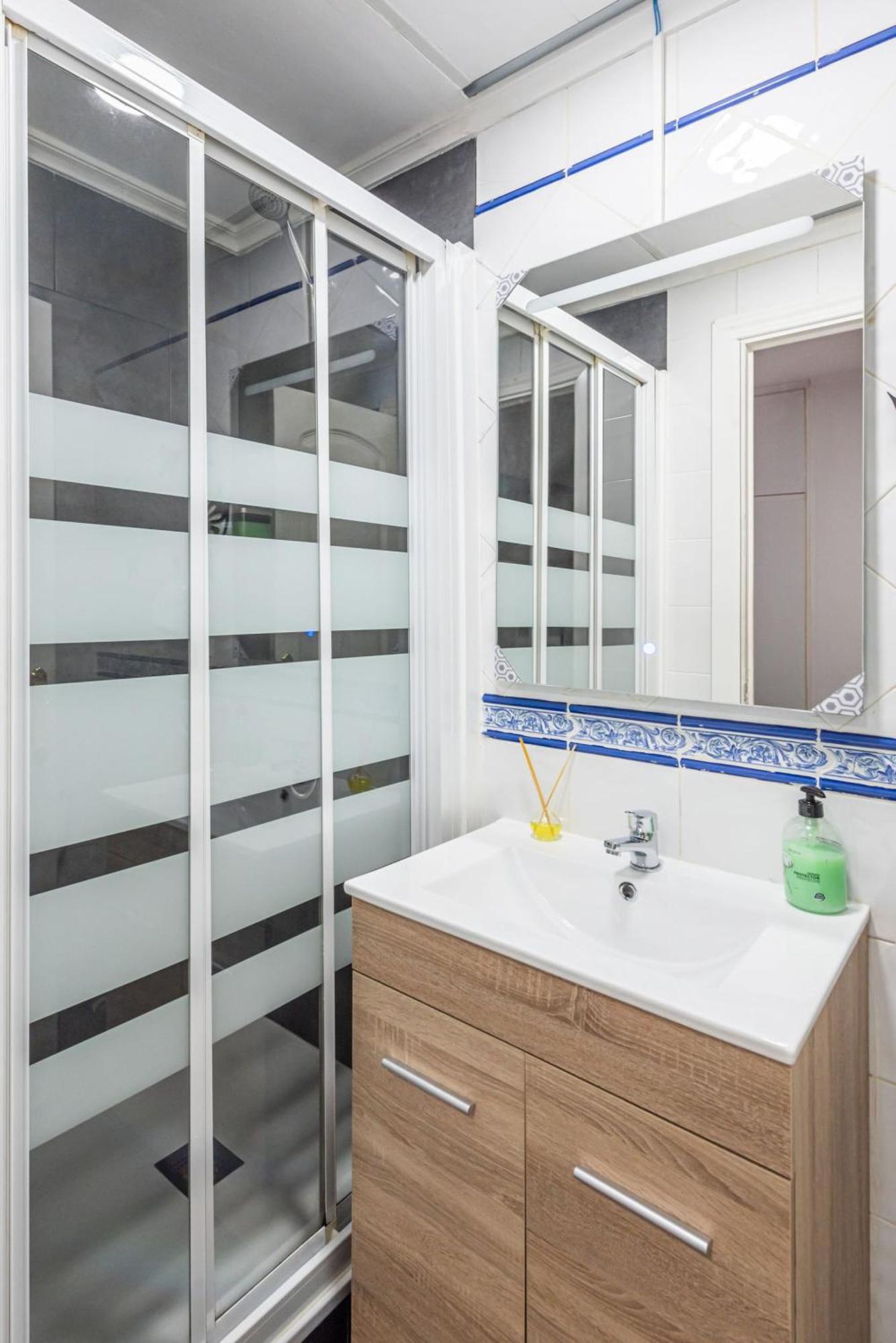 Apartamentos Day Madrid Luna Centro Gran Via Sol Malasana ภายนอก รูปภาพ