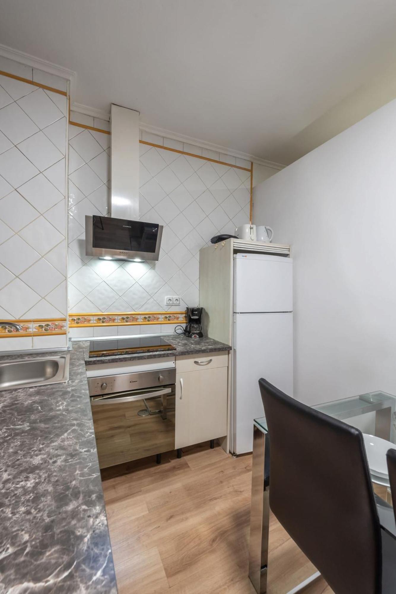 Apartamentos Day Madrid Luna Centro Gran Via Sol Malasana ภายนอก รูปภาพ