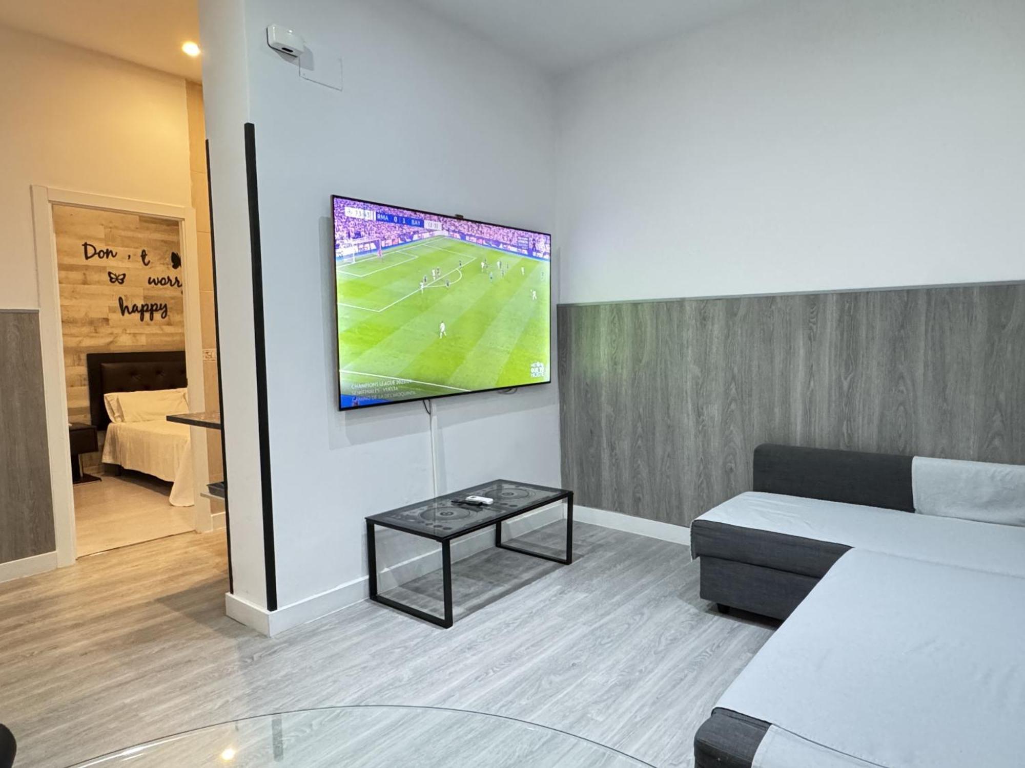 Apartamentos Day Madrid Luna Centro Gran Via Sol Malasana ภายนอก รูปภาพ